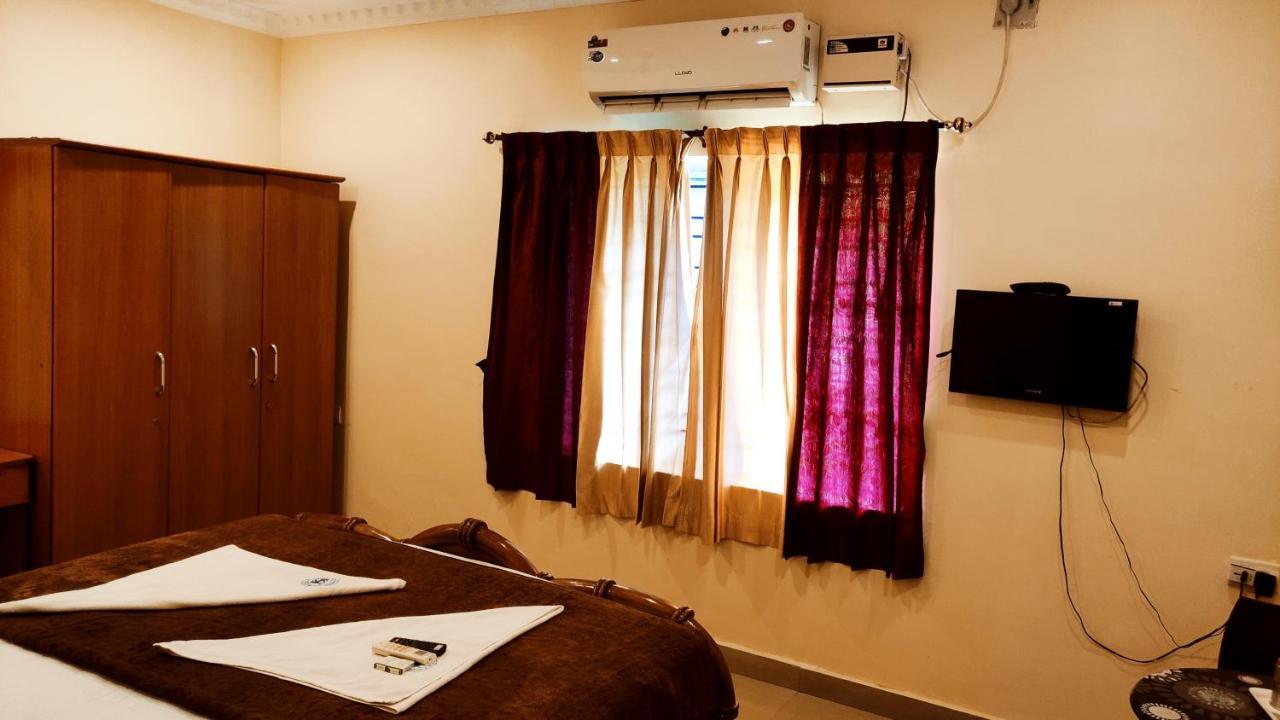 Hotel Supreme Rāmeswaram Extérieur photo