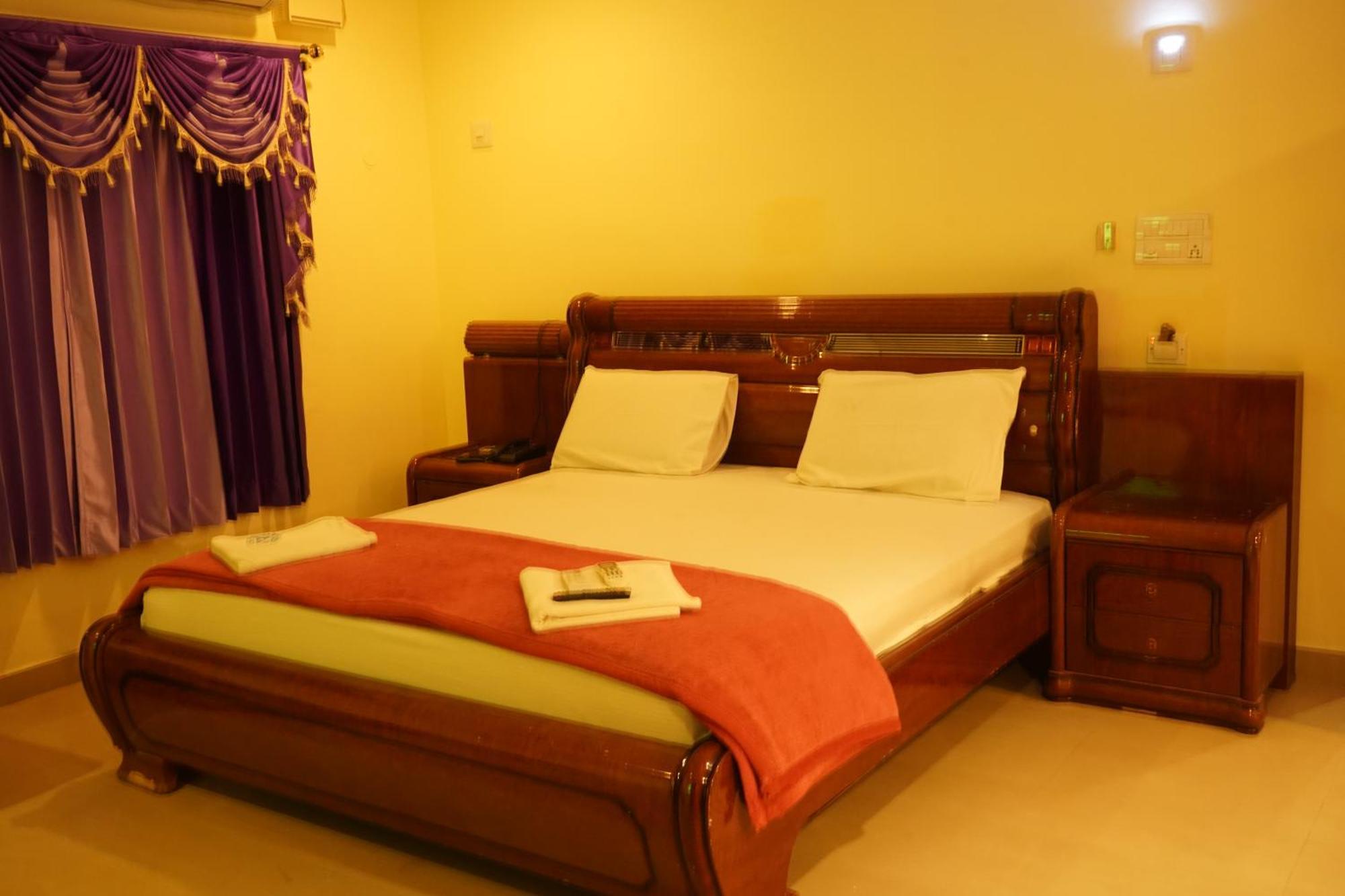 Hotel Supreme Rāmeswaram Extérieur photo
