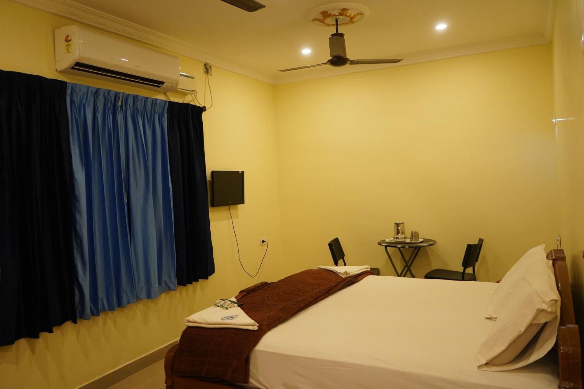 Hotel Supreme Rāmeswaram Extérieur photo