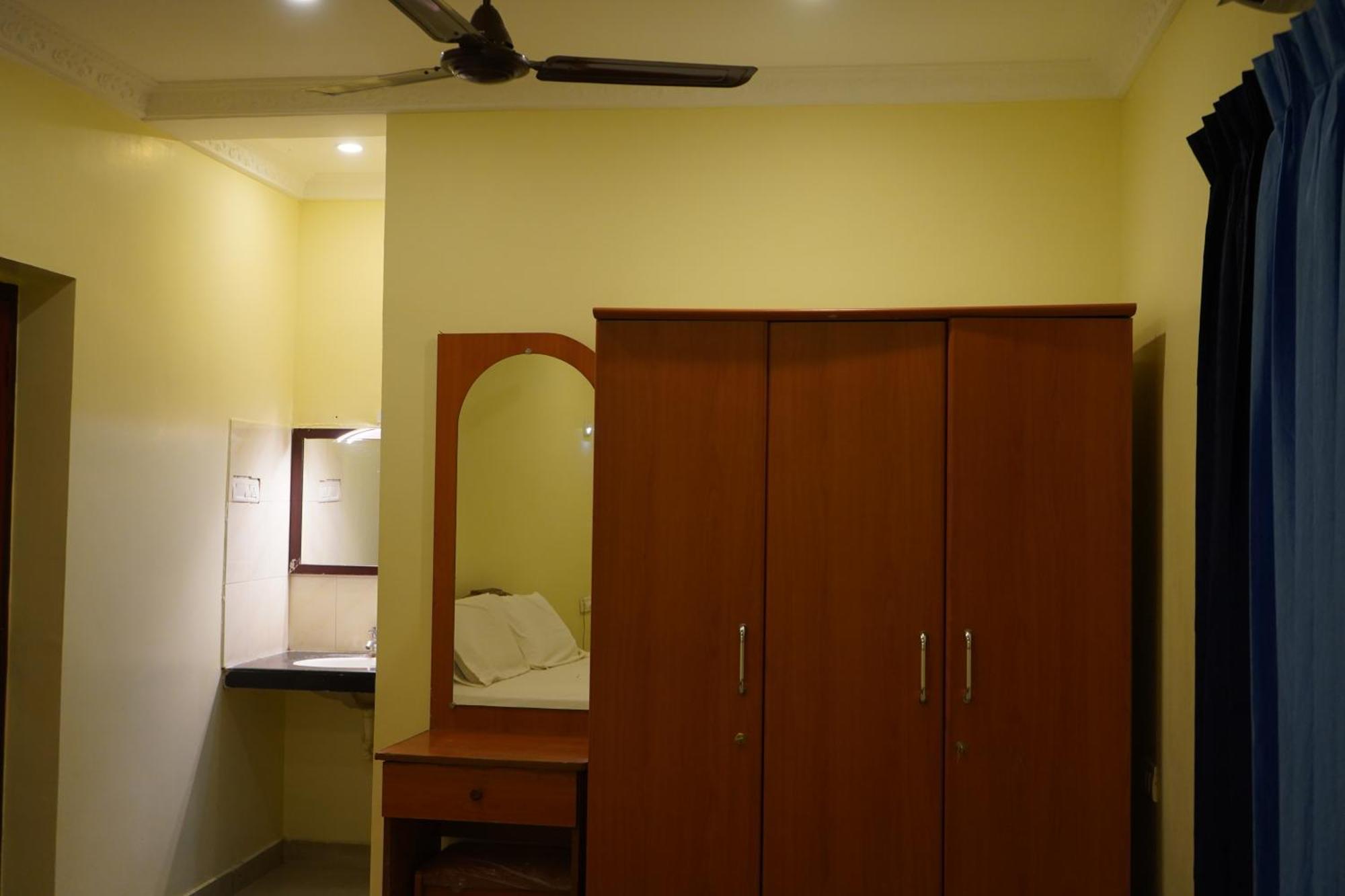 Hotel Supreme Rāmeswaram Extérieur photo